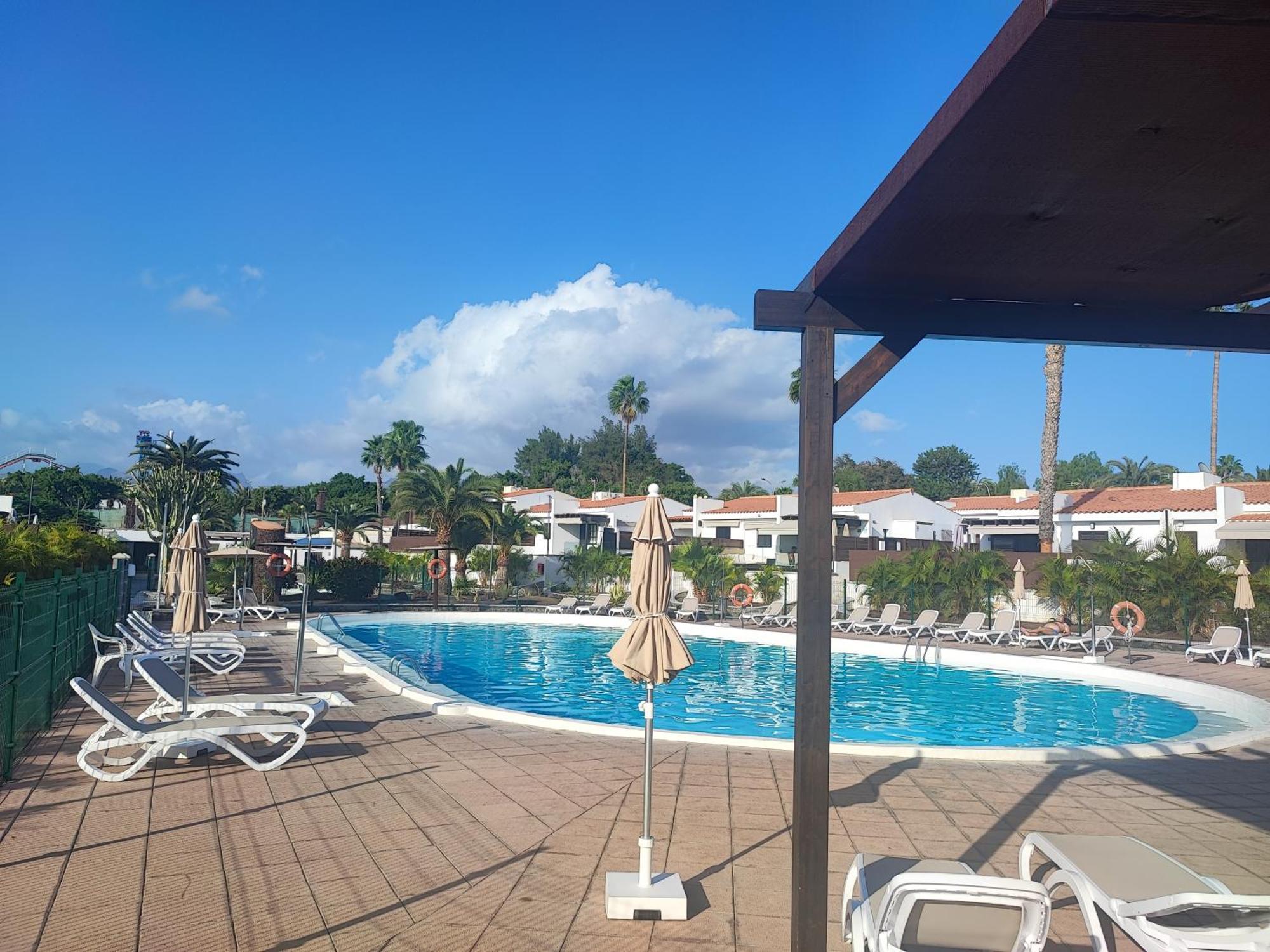 Bungalow Maspalomas Golf Con Jacuzzi, Piscina Y Jardin San Bartolomé Exteriör bild