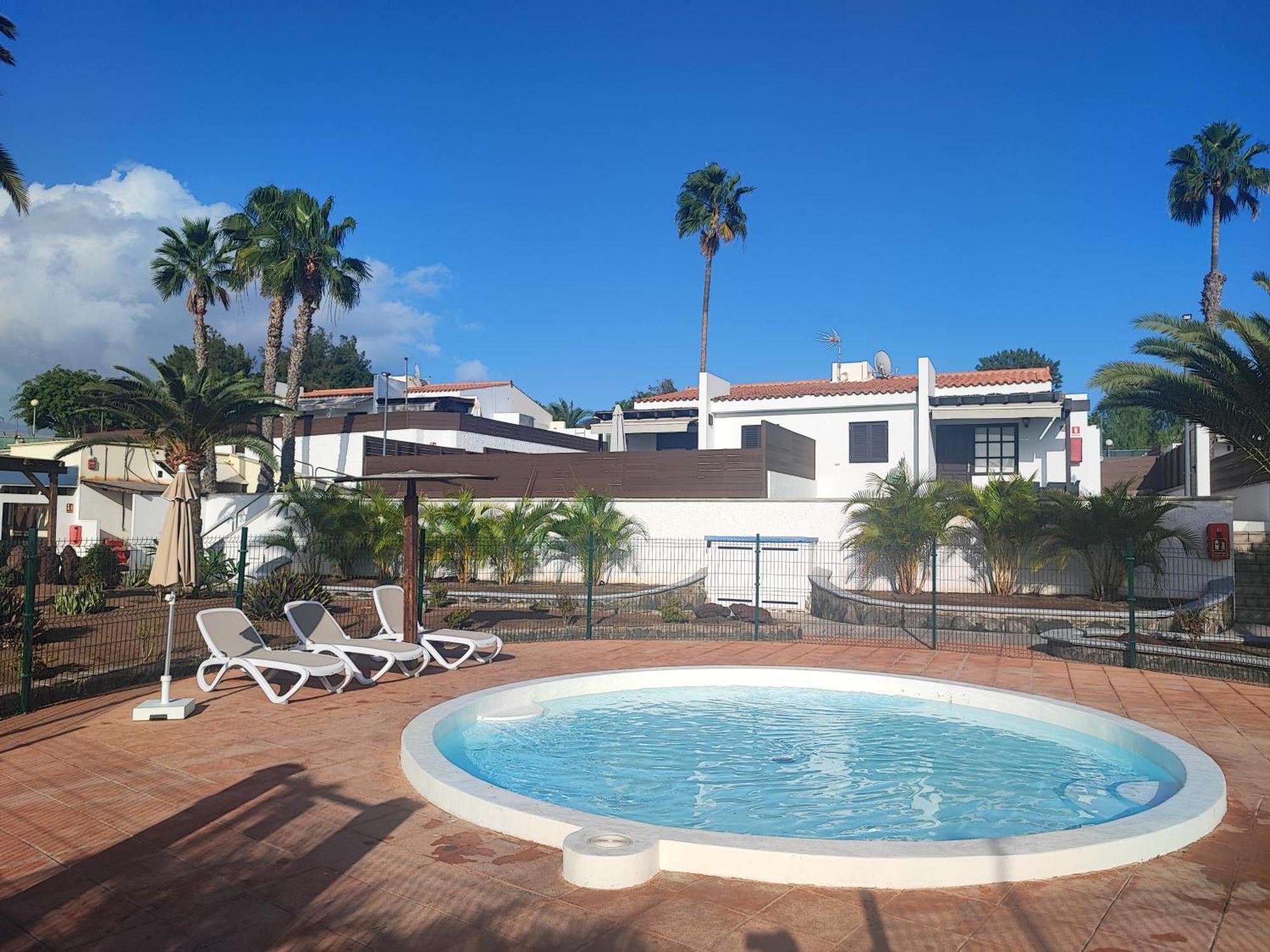 Bungalow Maspalomas Golf Con Jacuzzi, Piscina Y Jardin San Bartolomé Exteriör bild